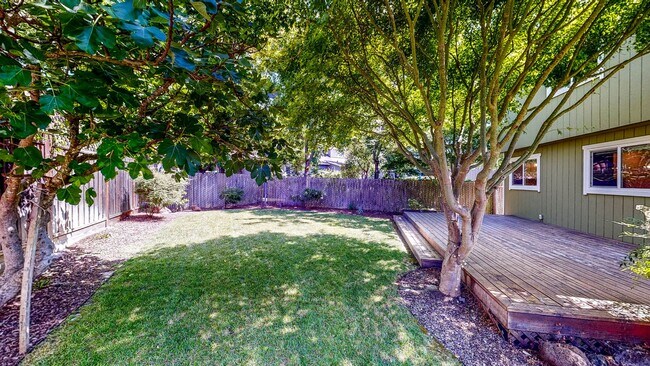 Building Photo - 360 Manka Cir