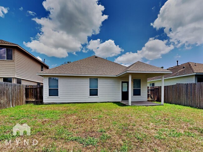 Building Photo - 21635 Falvel Sunset Ct