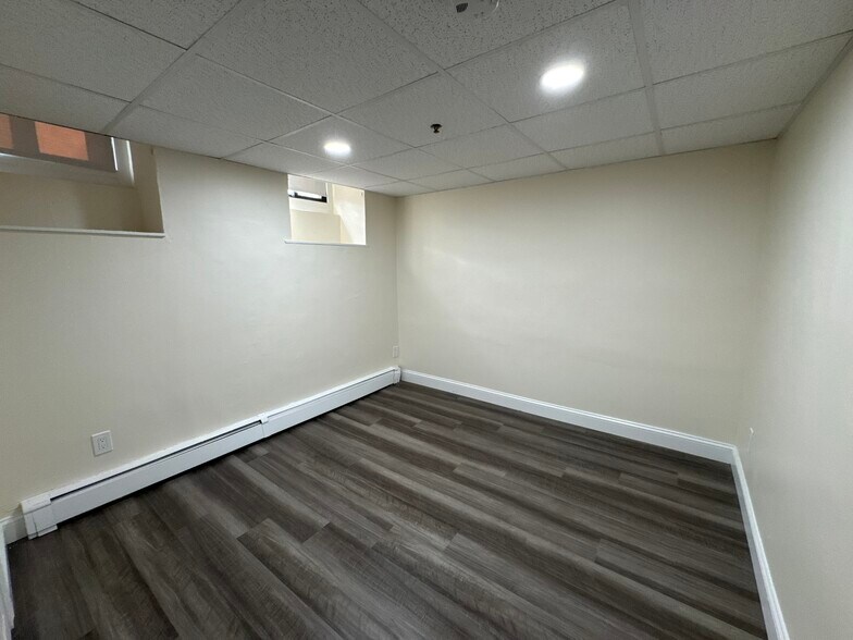 Building Photo - 1188 Commonwealth Ave