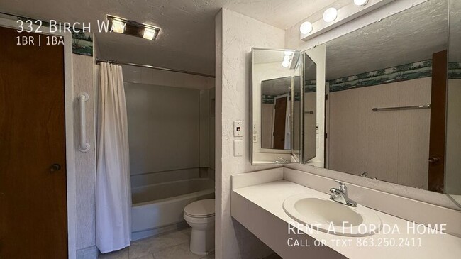 Building Photo - Move In Ready! Lovely 1 Bed 1 Bath Condo i...