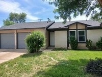 Building Photo - 2009 Greenhill Dr