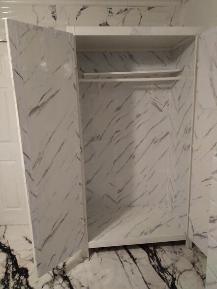 Building Photo - 2380 S Bardell Ave