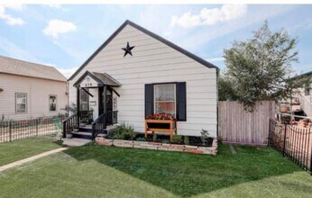 Building Photo - Picture-Perfect 3-Bedroom Charmer – AVAILABLE 5/8/2026