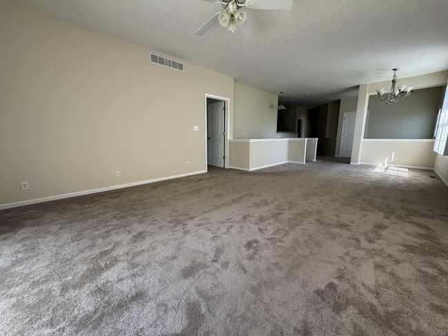 Building Photo - 7585 Western Gailes Dr