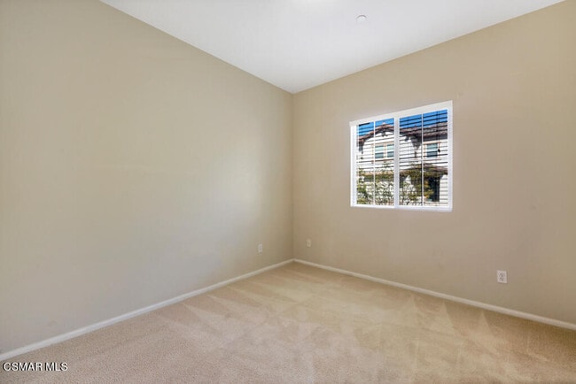 Building Photo - 122 Via Katrina