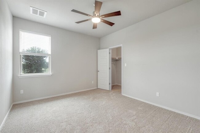 Building Photo - 16920 John Michael Dr