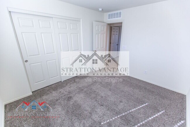 Building Photo - 24618 W Concorda Dr