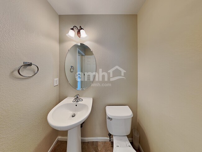 Building Photo - 10745 Kalispell St