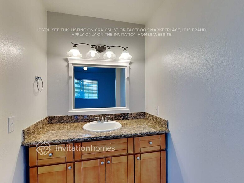 Building Photo - 525 Blue Wing Dr