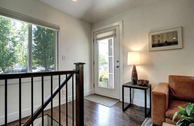 Building Photo - High End LOHI Townhome Available in June!