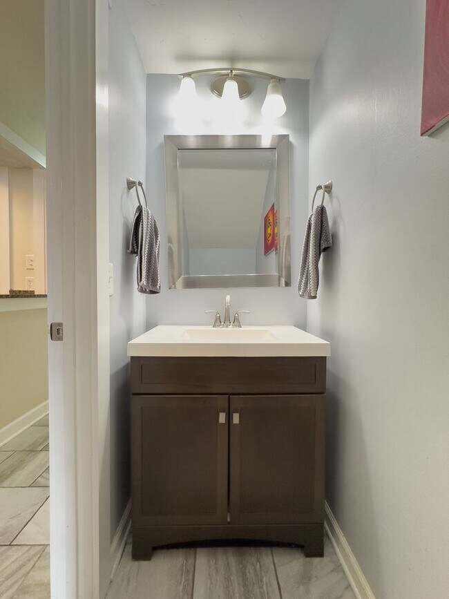 Building Photo - Somerset Village #1680