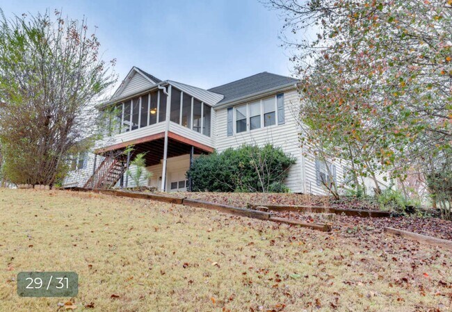 Building Photo - Fully furnished or unfurnished 4-bedroom ranch in Lawrenceville