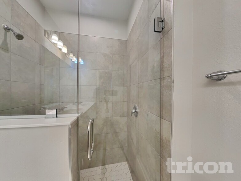 Building Photo - 187 Charlie Way