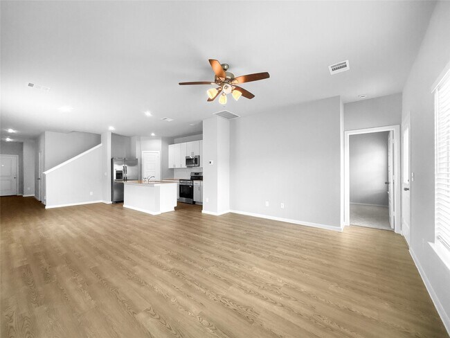 Building Photo - 632 Levine Ct