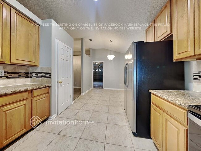 Building Photo - 1623 Canopy Oaks Dr