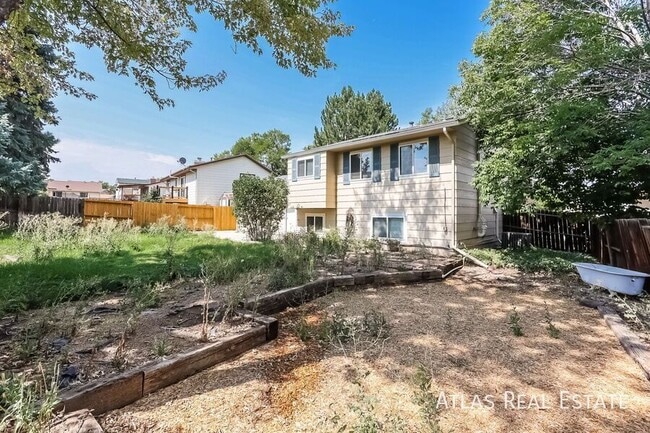 Building Photo - 18740 E Oregon Dr