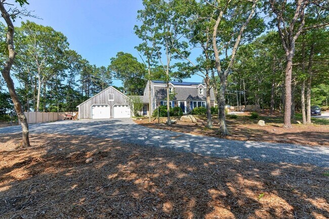 Building Photo - 88 Perry Rd