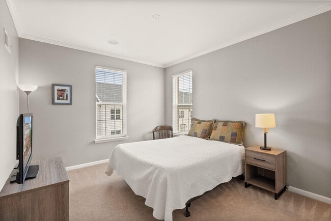 Building Photo - 9502 Lee Ct