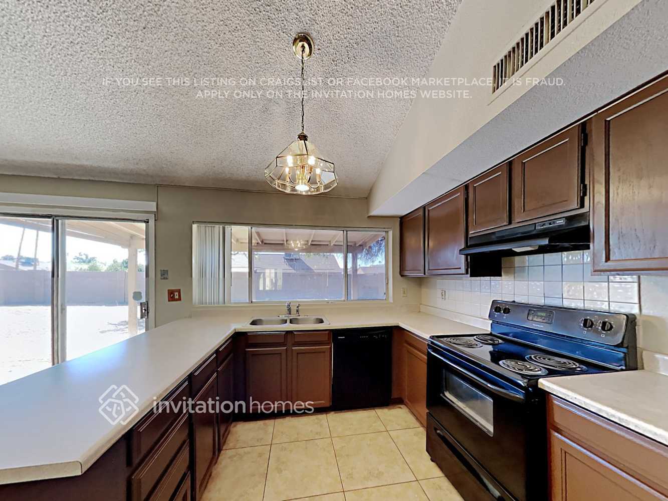 Building Photo - 3141 W Danbury Dr