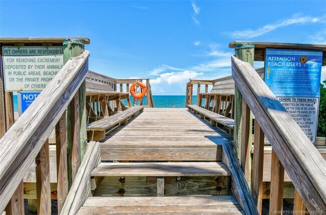 Building Photo - 229 Colony Rd