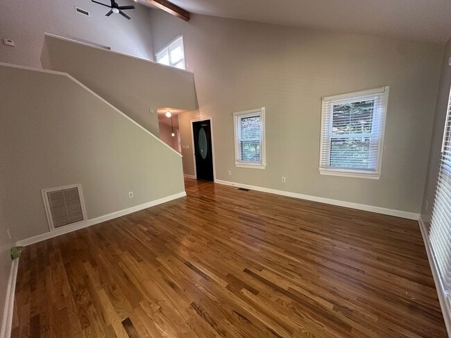 Building Photo - 160 Lystra Hills Ln