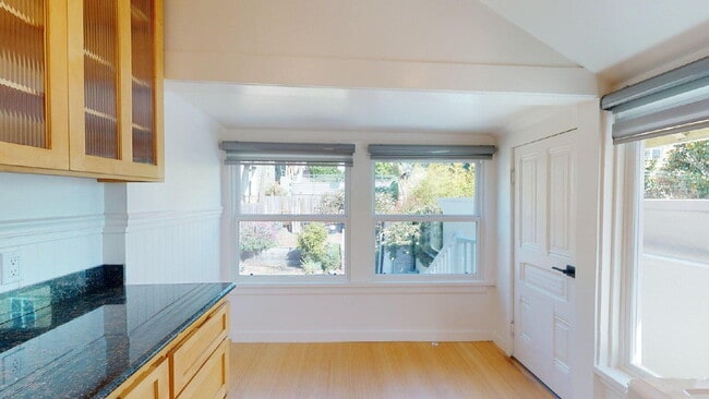 Building Photo - Elegant & Updated 2BR / 1BA Apartment with Beautiful City Views — Corona Heights
