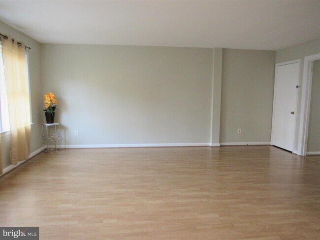 Building Photo - 3137 Cedar Grove Dr
