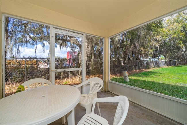 Building Photo - 2740 Club Cortile Cir