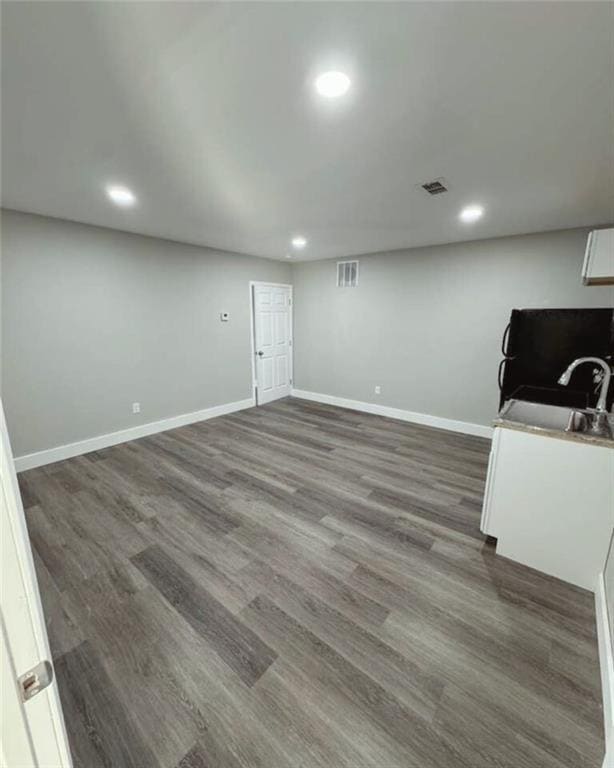 Building Photo - 555 Paines Ave NW