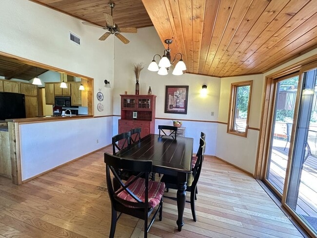 Building Photo - 26748 Mcmahan