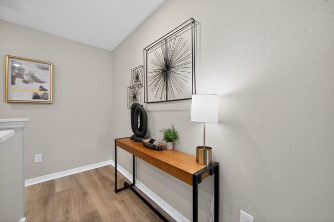 Building Photo - 700 Benoi Dr