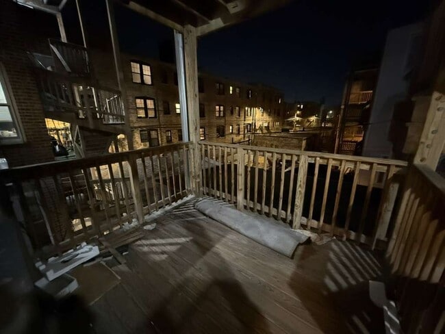 Building Photo - 1707 W Wallen Ave