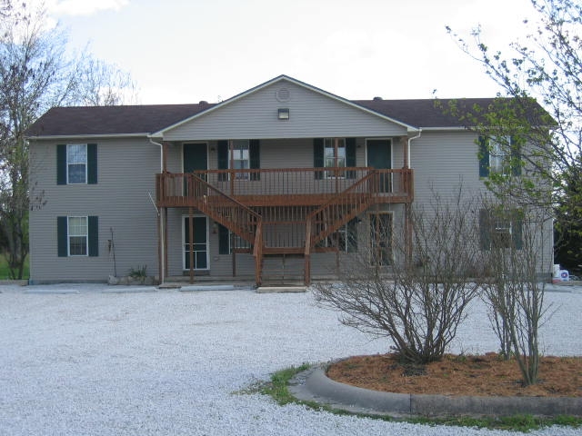 Primary Photo - Cedar Point Apartments