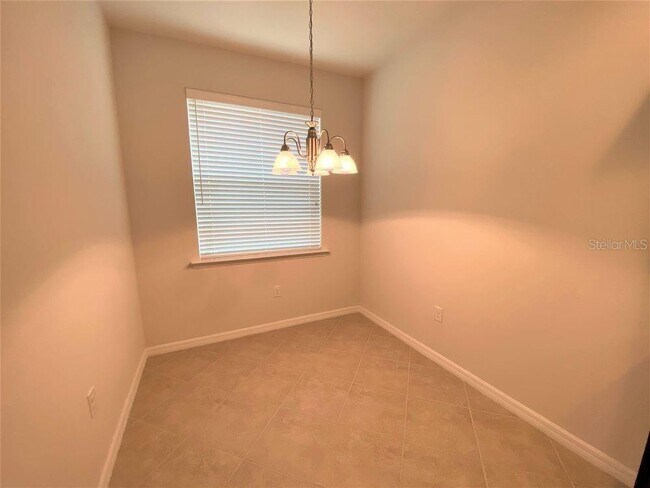 Building Photo - 7886 Moonstone Dr