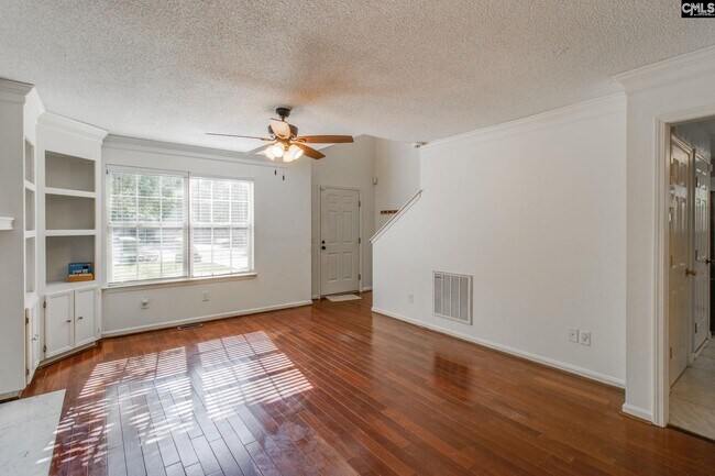 Building Photo - 19 Caddis Creek Ct