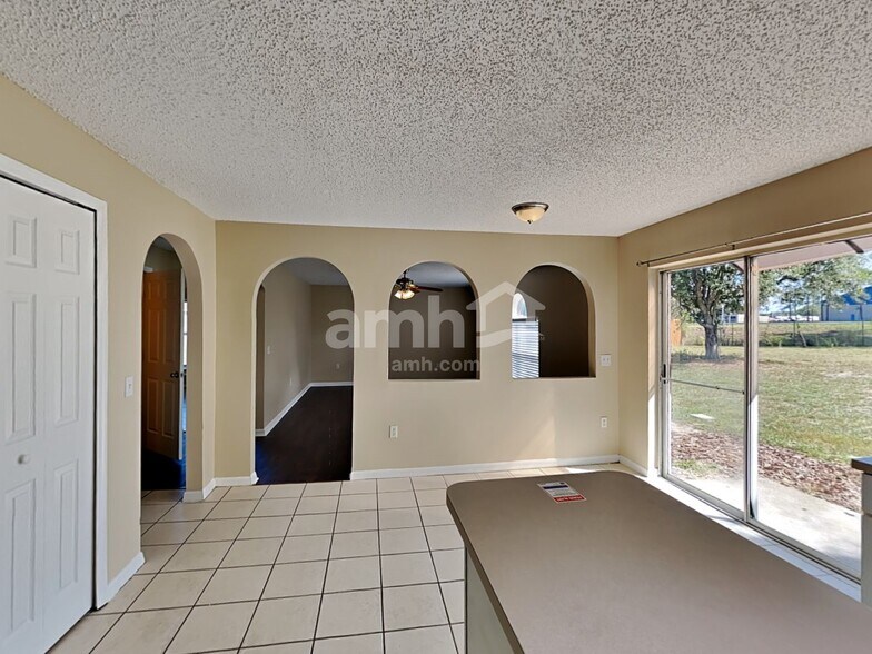 Building Photo - 1015 Astor Ct