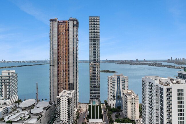 Building Photo - 788 NE 23rd St