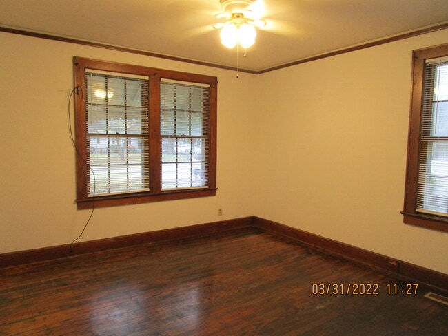 Building Photo - 326 N Magnolia St