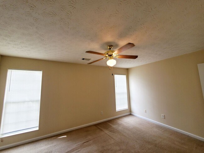 Building Photo - Open House 9/26/2025 Friday @6:00until 6:30PM