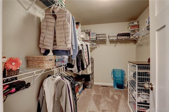 Building Photo - Beautiful 3 Bedroom 3 Bath Home Available for Rent!