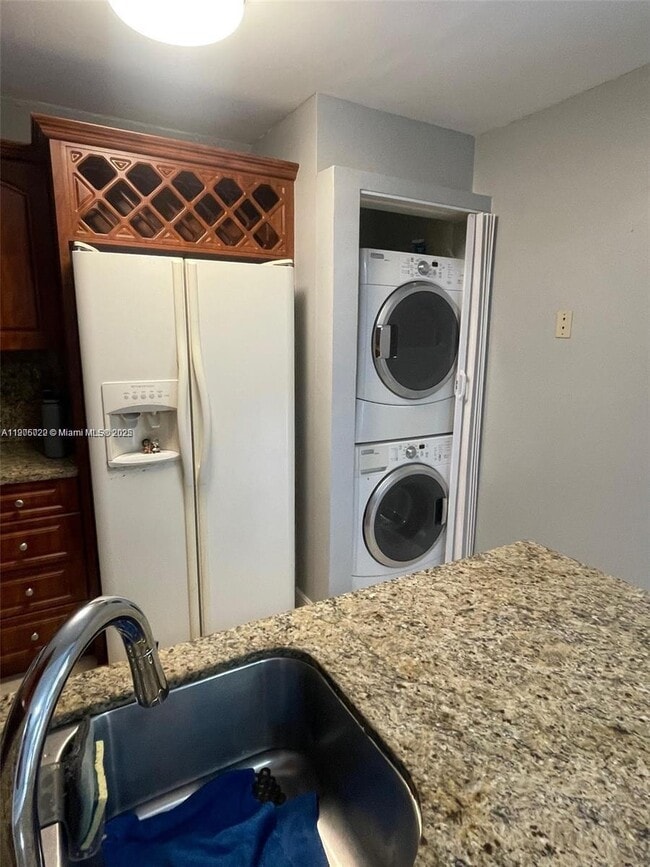 Building Photo - 10302 NW 9th St Cir