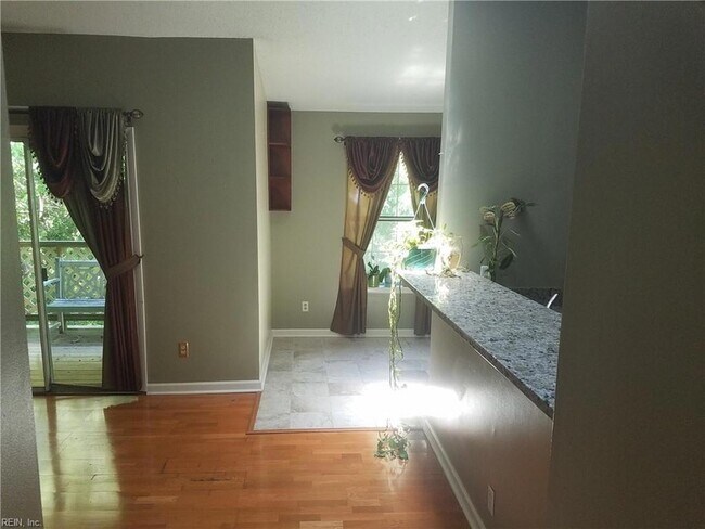 Building Photo - 4126 Thalia Station Cir