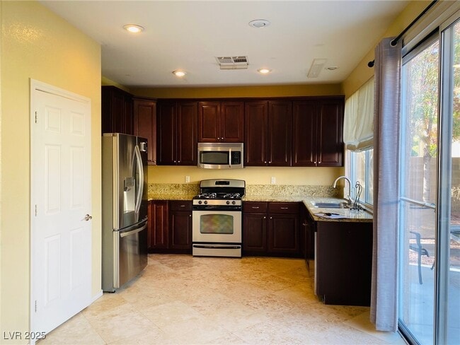 Building Photo - 10234 Torrey Valley Ct