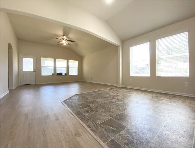 Building Photo - 15202 Pecan Lndg Dr