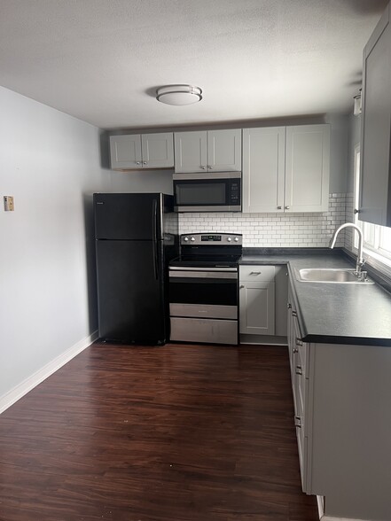 Subway tile backsplash - 18 Green Acres Dr