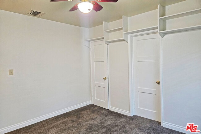 Building Photo - 9966 Glencrest Cir