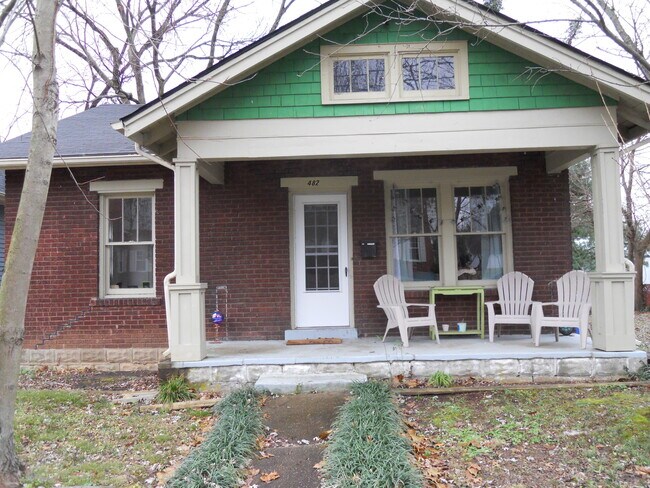Primary Photo - 482 S Ashland Ave