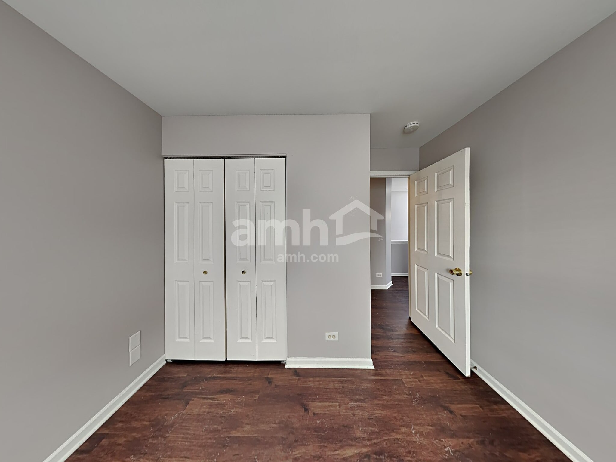 Building Photo - 2417 Deerfield Dr