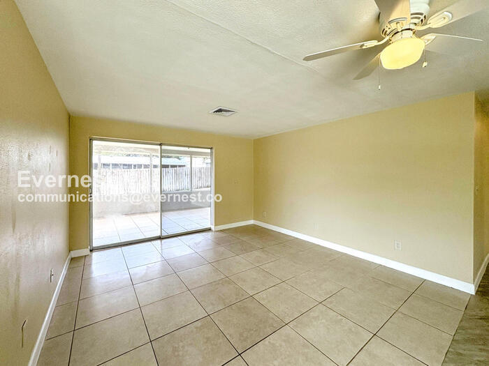 Building Photo - 3313 Ottway Dr