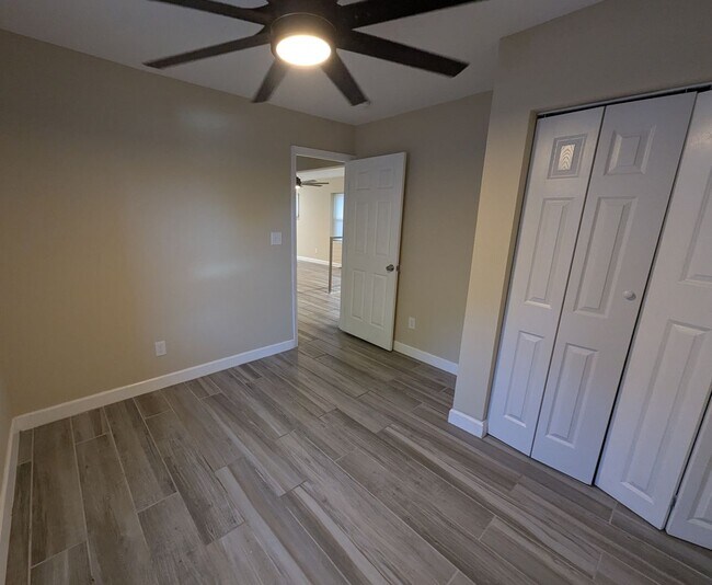 Building Photo - Greenway Glow-Up: Fully Renovated & Full o...
